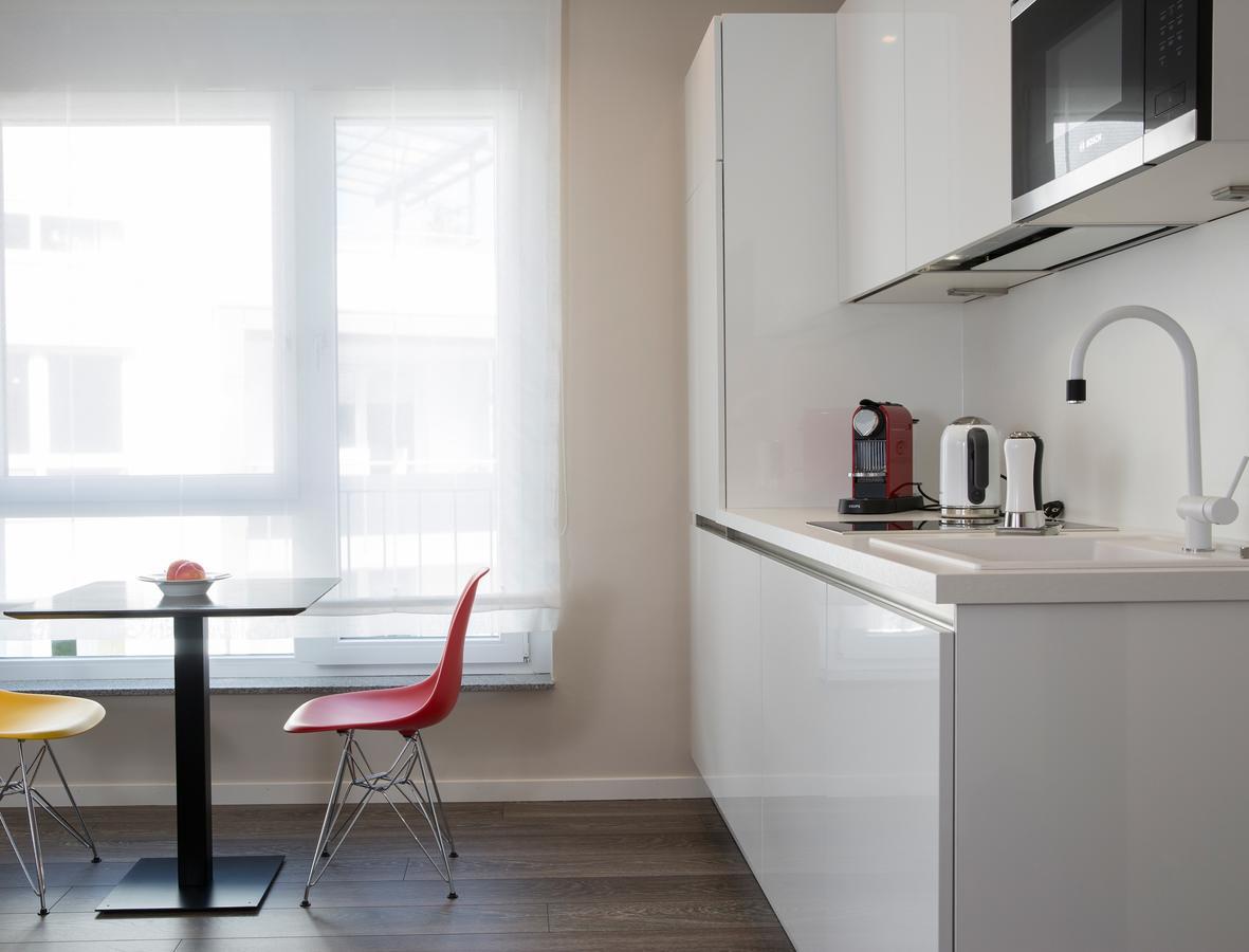 Logis First Class Business Suites เรนนิงเงน ภายนอก รูปภาพ